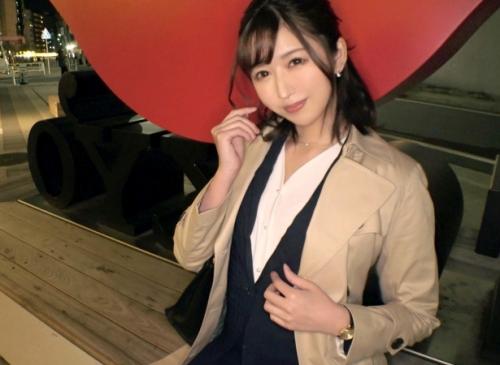 一般素人女性募集！色気ムンムンセクシー美女「りなさん 27歳」がドエロい姿を見せてくれます！