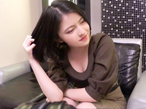 インテリ美女はドＭな変態お姉さん！「かれんちゃん 25歳 ＯＬ」は多忙で欲求不満！