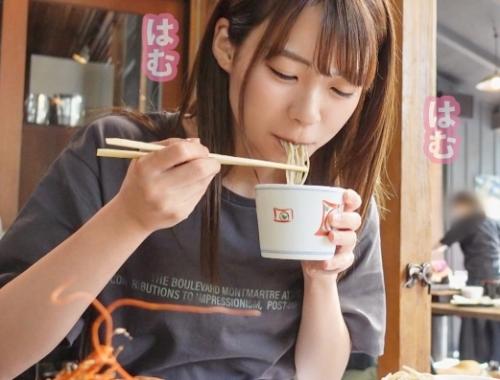 カップルハメ撮り！アイドルフェイスでスレンダー美少女「なっちゃん 20歳 大学2年生」と彼氏の避暑地デート！