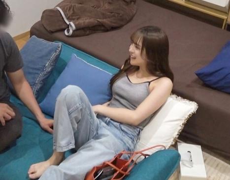 ヤリ部屋セックス隠し撮り！アイドルフェイスの「もあちゃん24歳」を飲み会から持ち帰る事に成功！