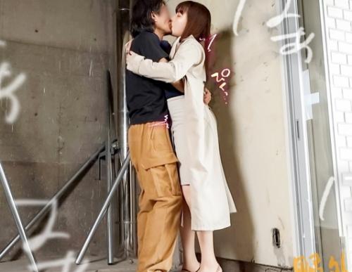 人妻野外チョメ！チンポ大好きだがセックスレスの人妻「ゆずなさん 28歳」秘密の場所へお連れします！