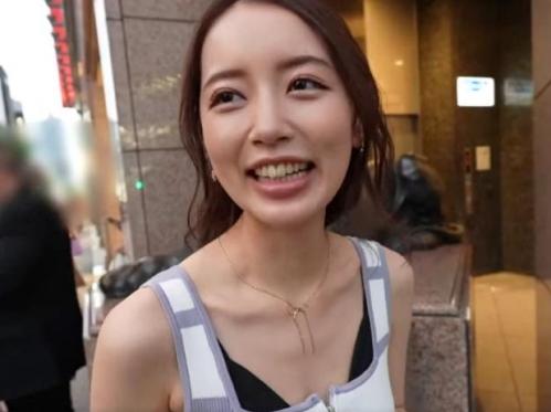 容姿端麗なセレブ妻と生ハメ性交！何一つ不自由はないが、唯一旦那さんが超早漏、旦那さんに代わり生でパコパコ！