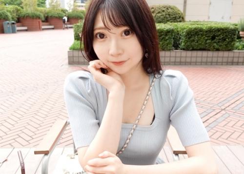 色白で長い黒髪が似合う文系女子がＡＶ体験撮影！「かよちゃん 20歳 大学生」は反応がエロ過ぎるドエロ文系女子でした！