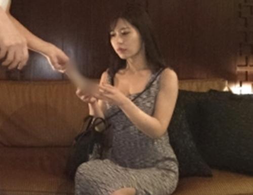 立ちんぽ女子！可愛い顔して性欲強い「あやめ24歳」に金にモノを言わせ、ハメ撮りと生ハメを許可してもらう！