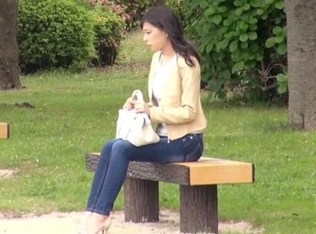 一般素人女性応募！ミラクルボディを見せびらかしに来た「りんさん21歳」Ｆカップ巨乳をバインバインに揺らしまくる！