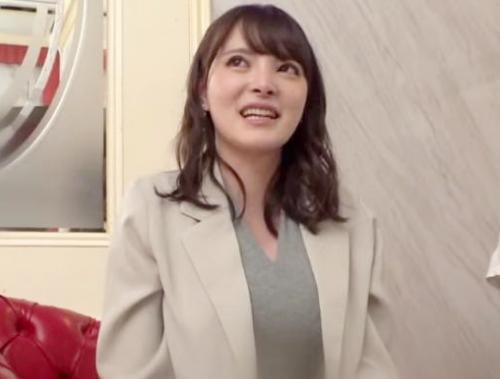 人妻生保レディ生ハメ！Ｇカップ巨乳で子供を産んだばかりの「ゆのさん 28歳」保険の相談でアポを取る！