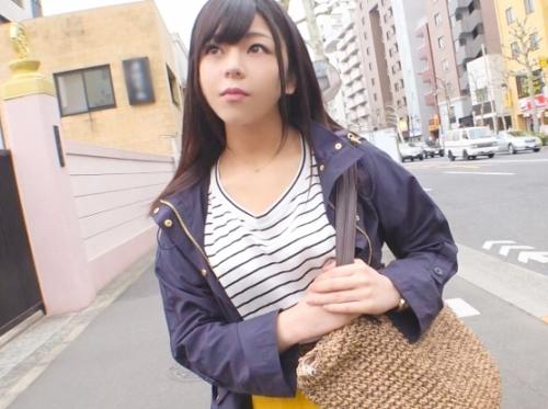 中野でとぼとぼと寂しそうに歩くお姉さんナンパ！「あずさちゃん 19歳 専門学生」は最近、彼氏にフラれたとか！