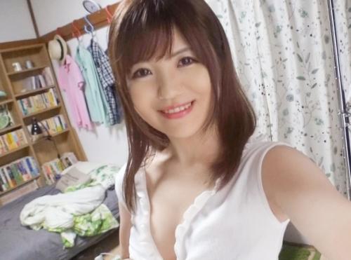 童顔の女子大生がＡＶ初撮影！女子アナっぽくて可愛らしい「まいちゃん20歳」が、かねてから興味があったＡＶに応募！