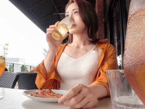 横浜で大人の色気漂うお姉さんナンパ！「こうさん 28歳」恋バナからエッチな話まで色々話してくれました！