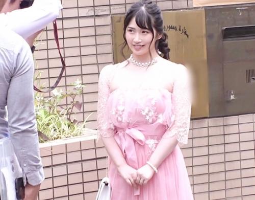 Ｆカップ巨乳美女ナンパ中出し！結婚式帰りのキレイに着飾った女性にモデル撮影交渉、「なこさん 24歳」