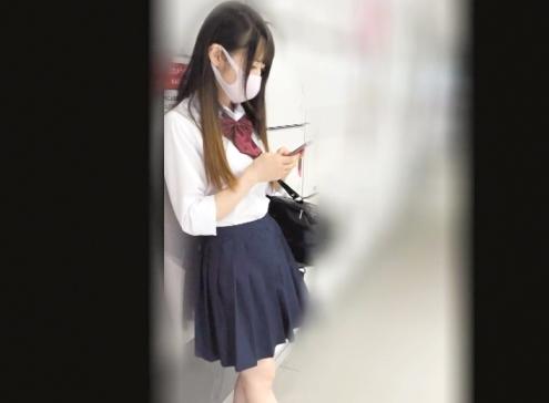 パイパンまんこ中出し！大金を渡したのにスマホばっかりいじっている、パパ活女子「かこ 19歳」を、生チンポで解らせる！