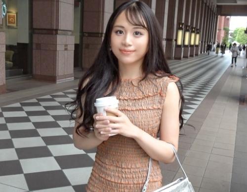 褐色な肌がエキゾチック、愛嬌抜群で笑顔が素敵な女子大生がＡＶ体験撮影！「まりあちゃん 19歳」