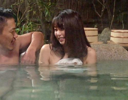 温泉ＮＴＲ計画！何も知らない、笑顔が素敵な低身長スレンダー「まいちゃん」に寝取り男が接近する！