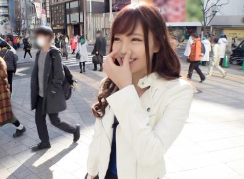 Ｈカップスレンダー美脚人妻ナンパ！新宿でインタビュー番組のふりして声をかけた「さりなさん23歳」はスケベな人妻さん！