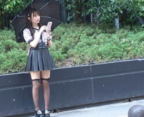 ぴえん系女子！フランスとのハーフ美少女「もえちゃん コンカフェ嬢」金持ちオジを紹介する代わりにエッチさせてもらう！