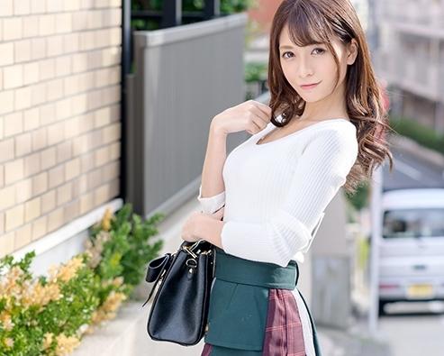 絶対的美少女【野々浦暖】を男性宅にデリバリー！20歳の美少女が素人男性やＡＶ男優の元におじゃまします！