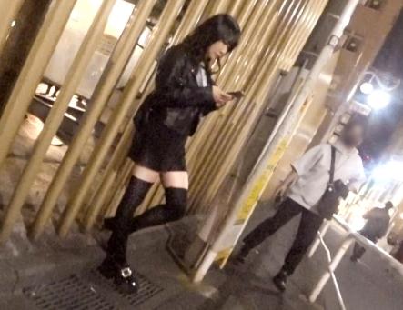 太ももむちむちニーハイ娘と生でパコパコ！20歳ぐらいの円光娘、初めは愛想は悪かったけど想像以上の乱れっぷりに満足！