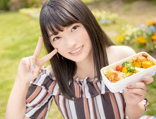 清楚系美少女・中出しハメ撮り！「まゆちゃん 21歳」と公園デートから、汗をかいたのを言い訳にホテルに入る！