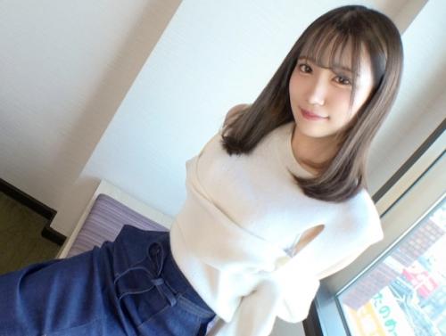 白肌スレンダーボディの清楚系女子大生がＡＶ体験撮影！「ゆめるちゃん 20歳」はオジサン好きで奉仕好きの女子大生！