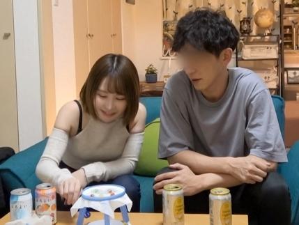 ヤリ部屋セックス隠し撮り！「まりかちゃん 21歳 水泳教室の先生」を連れ込む事に成功、めっちゃエロい下着を履いてた！