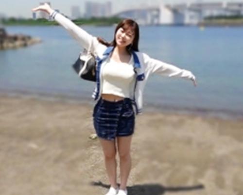 授乳手コキでシコシコ！彼女がいるのを知っていてグイグイくる、巨乳後輩女子の「めろちゃん 20歳 大学生」