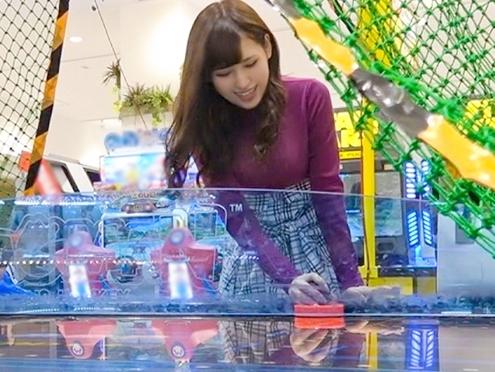 シロート娘ハメ撮り！大人っぽい雰囲気でスタイル抜群な「ゆいちゃん20歳」とデートの後にホテルイン！