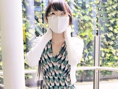 一般素人女性募集！高校教師でメガネの似合う「りくさん 28歳」中イキを求め、応募してきました！