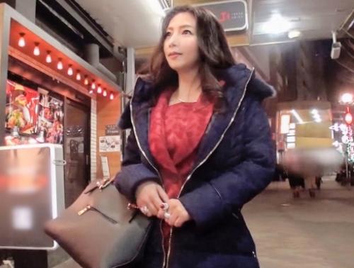 恵比寿で声をかけた、上品な大人の女性「綺美香さん 54歳 レストラン経営」今はお相手がいないそうです！