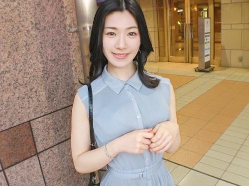 おっとり系美人お姉さんナンパ！「かれんさん・24歳」に話を聞くと彼氏無し、セフレも無し、これは性欲が溜まってる？