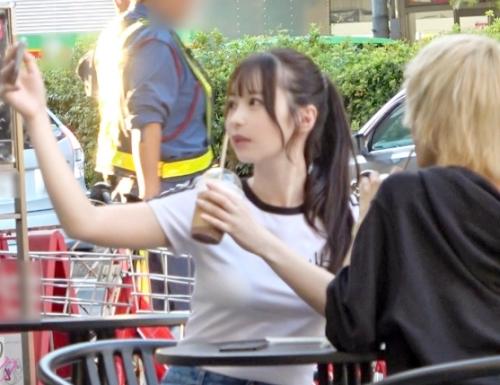 最近彼氏が出来たセフレの「さき 24歳 保育士」付き合いが悪くなったのでデート中に呼び出し生でハメる！