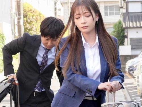 出張相部屋ＮＴＲ・クールで優秀な憧れの女上司が痴女化した夜！キンタマが空っぽになるまでイカされる続けた俺！