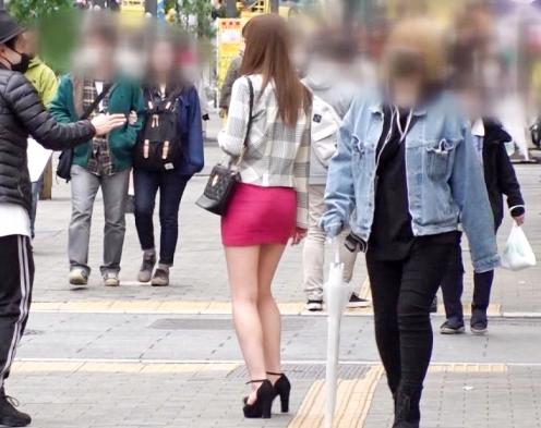 ミニスカ美脚女子ナンパ！彼氏ひとすじと言っていたが、押しに激弱な「るいちゃん 20歳 キャバ嬢」