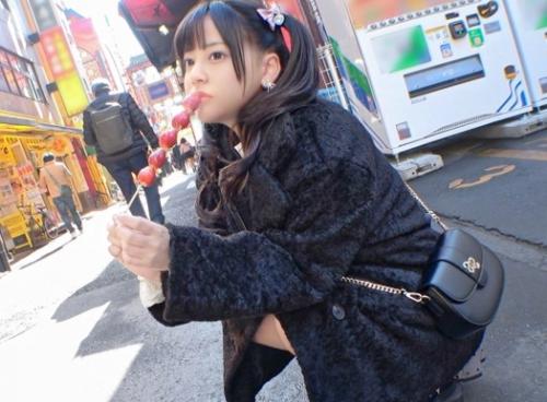 横浜中華街で友達待ちの量産型系女子をナンパ！「しおんちゃん24歳」は量産型ではなく、Ｊカップ爆乳ムチムチボディだった！