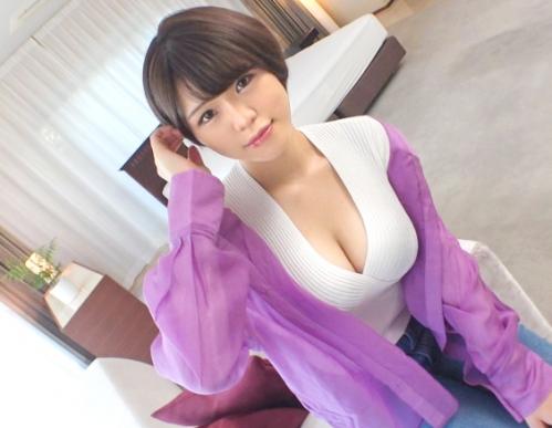 経験少なめ、ショートカットでＧカップ巨乳お姉さんがＡＶ出演！「凛さん 25歳 料理教室講師」