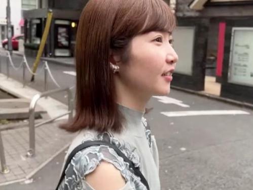 コンカフェ嬢とオーナーのハメ撮り映像！童顔でスレンダーな「まりちゃん21歳」と生ハメはめ撮り！