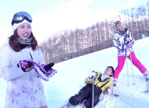 ゲレンデナンパ！雪山で「かえでちゃん」と「りりちゃん」をナンパ成功、スノボもエッチも上手かった！