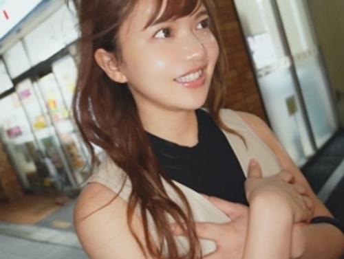 Ｆカップ巨乳で清楚系な彼女と生ハメはめ撮り！長身くびれボディ「なつちゃん24歳」は最近、変態プレイに夢中！