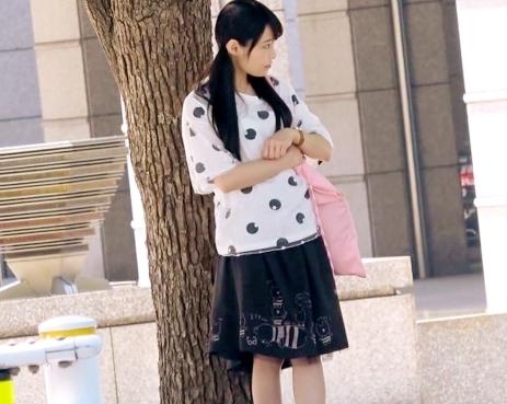 一般素人女性募集！真面目そうに見える「ひかりちゃん23歳」中身はかなりの変態さんでノーパンで出掛けたりしているそうです