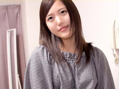 某番組のフリして家におじゃまする企画！水○アナ似の「かなちゃん 20歳」恋愛とセックスは別だと言う、むっつり女子大生！