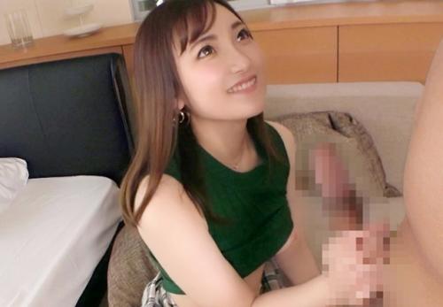 美巨乳でムチムチのお尻、美人栄養士さんがＡＶ体験撮影！「くるみさん23歳」は恋愛に対して慎重で彼氏ができないそうです