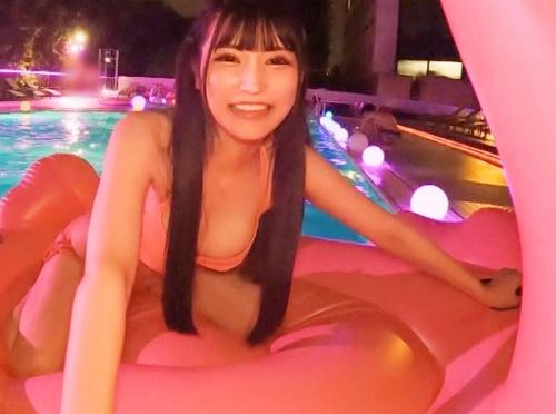 レンタル彼女！アニメ声でＦカップ美爆乳「さくらちゃん 21歳 美大生」ナイトプールで遊んだ後はホテルイン！