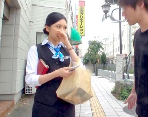 中野にてナンパスタート！制服姿が素敵な「つかささん23歳」お仕事終わりに会う約束をしました！