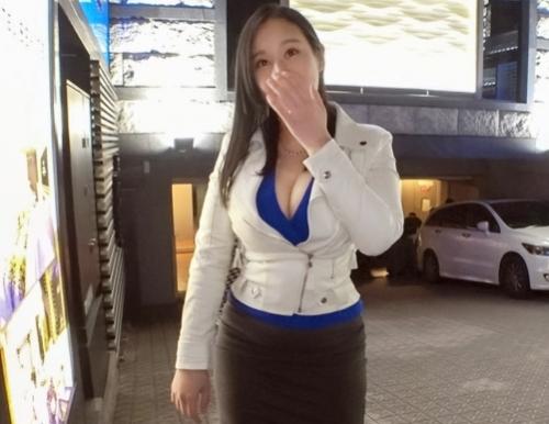 歌舞伎町でナンパ開始！ダイナマイトボディのお姉さんを発見、これは逃しちゃいけないと声をかけた「しおりさん25歳」