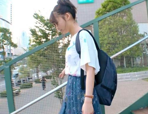 一般素人女性募集！美巨乳でチクビがピンク色の「みくるちゃん 19歳 大学生」は好奇心が旺盛！