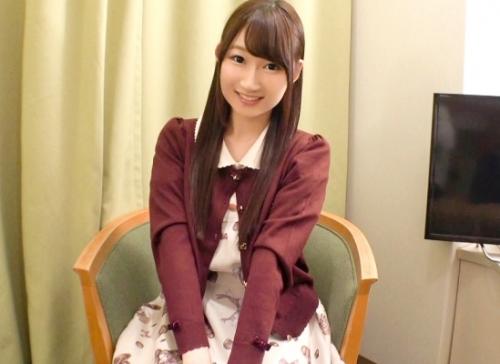 女子力満載の美少女ナンパ！クマちゃん柄のひざ下ワンピース着た「みさきちゃん 19歳 お花屋さん」