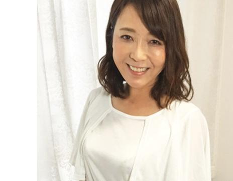 美熟女まんこ中出し！出会い系で知り合った「ゆきえさん 48歳」セックスレスの旦那と離婚し溜まった性欲を発散！
