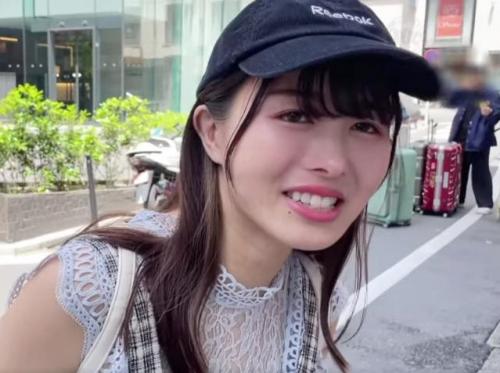押しに弱いデカ尻女子大生と生ハメはめ撮り！「まなちゃん21歳」と個人撮影会、パンダコスで種付け交尾！
