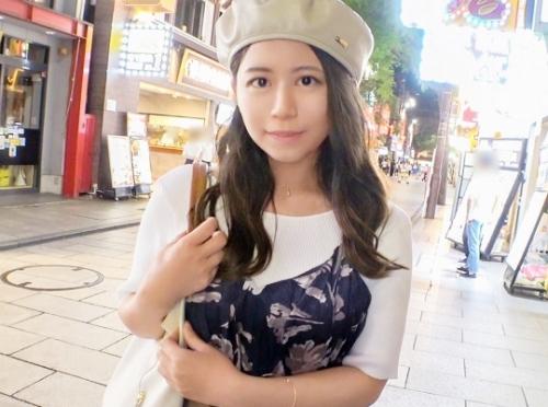 横浜でインタビュー形式ナンパ！揺れる美乳と肉感のあるお尻の「ななみちゃん 21歳 パン屋の店員」にエッチな質問！