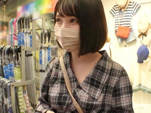 新宿でナンパ開始！声をかけたのは清楚系美少女「かなちゃん 19歳 服飾の専門学生」彼氏とは遠距離恋愛中だそうです！
