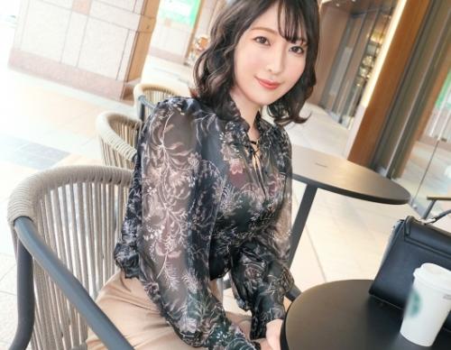 元○○○ジェンヌの美人妻がＡＶ体験撮影！「ゆかりさん 28歳」はセックスが大好きな二児のママ！